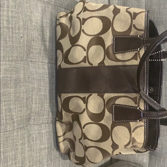 Coach - Picture 2 of 4